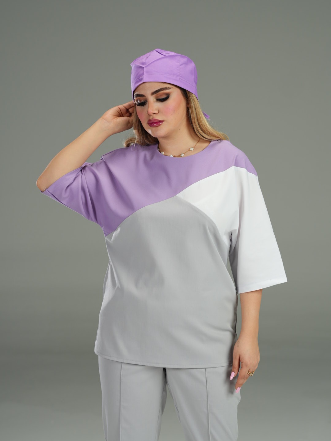 مدل آتریسا اسکراب و شلوار (رنگ طوسی روشن) - Image 2